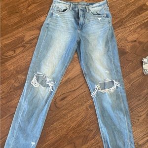 light wash american eagle jeans size 6 tall